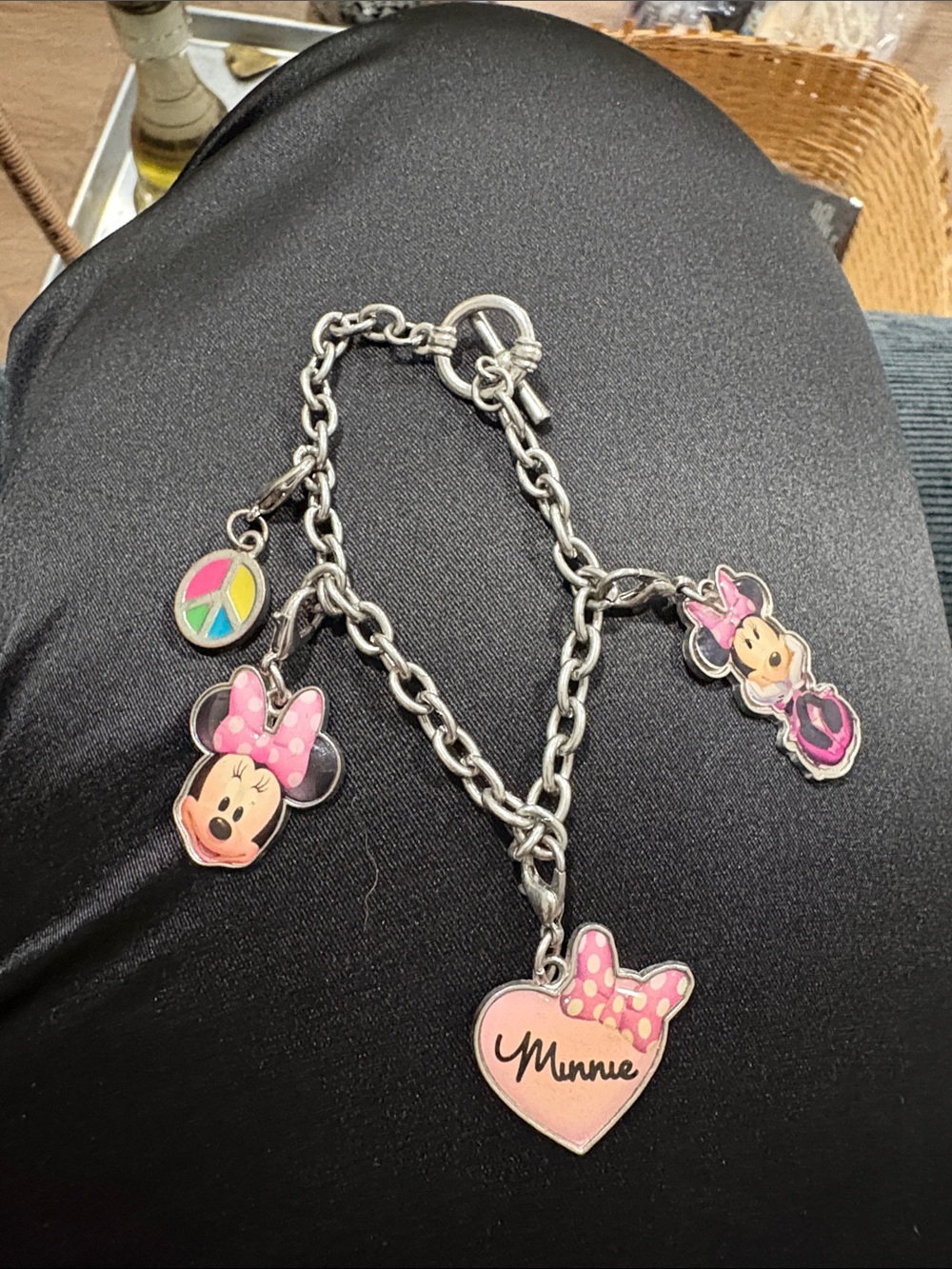 Disney Minnie Mouse Charm Bracelet Women OS Silver Pink Excellent Toggle Heart